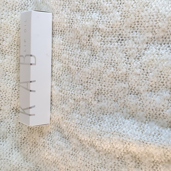 KAB Lip Oil in Juicy Melon, 6g/0.2fl oz - Picture 7 of 9